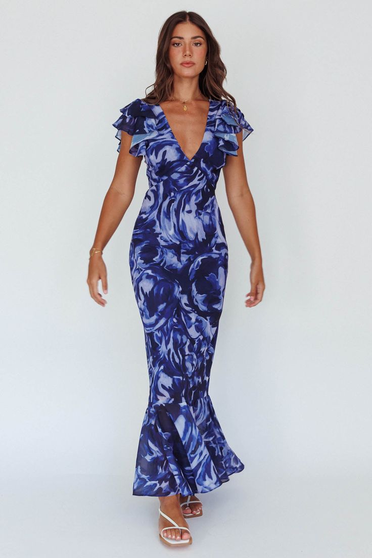 I Spring wedding guest dress, wedding attire, cocktail dress, maxi dress, formal, wedding guest outfit Shop the Lydiah Ruffle Sleeve Maxi Dress Floral Blue | Selfie Leslie Blue Wedding Guest Dress, Blue Wedding Guest Dresses, Polynesian Dress, Floral Dress Outfits, Spring Wedding Guest Dress, Max Dress, Maxi Dress Floral, Simple Tote, Blue Maxi Dress