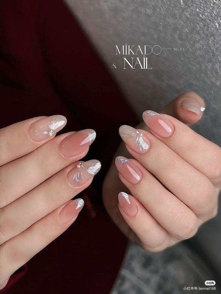 Wedding Nails Simple Elegant, Nail Art Designs Korean Style, Simple But Elegant Nail Designs, Simple Polygel Nail Designs, Japanese Gel Nail Designs Simple, Korean Wedding Nails, Nailart Simple Elegant, Korea Nails Design, Korea Nails