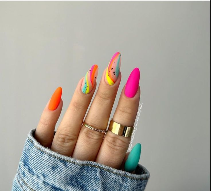 Neon Nail Designs, Floral Nail Designs, Vibrant Nails, Almond Nails Designs, Bright Nails, Spring Nail Art, Rainbow Nails, Festival Nails, Nails 2024