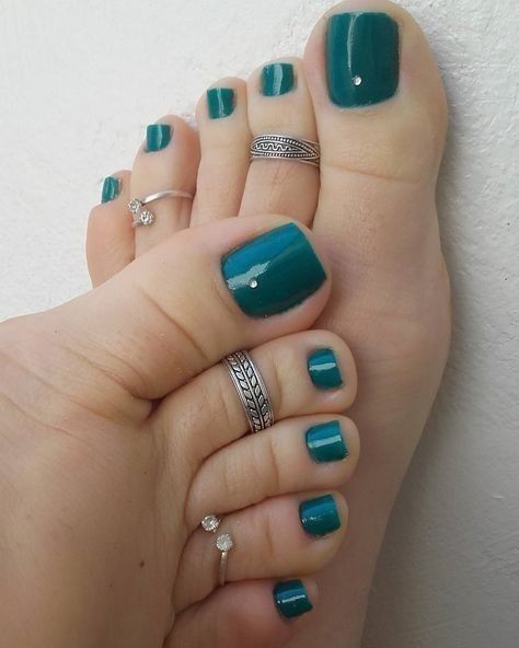 Toe Ring Designs, Toe Nail Color, Pretty Toe Nails, Cute Toe Nails, Toe Nail Designs, Toe Nail Art, Feet Nails, Nail Art Design, Toe Nails