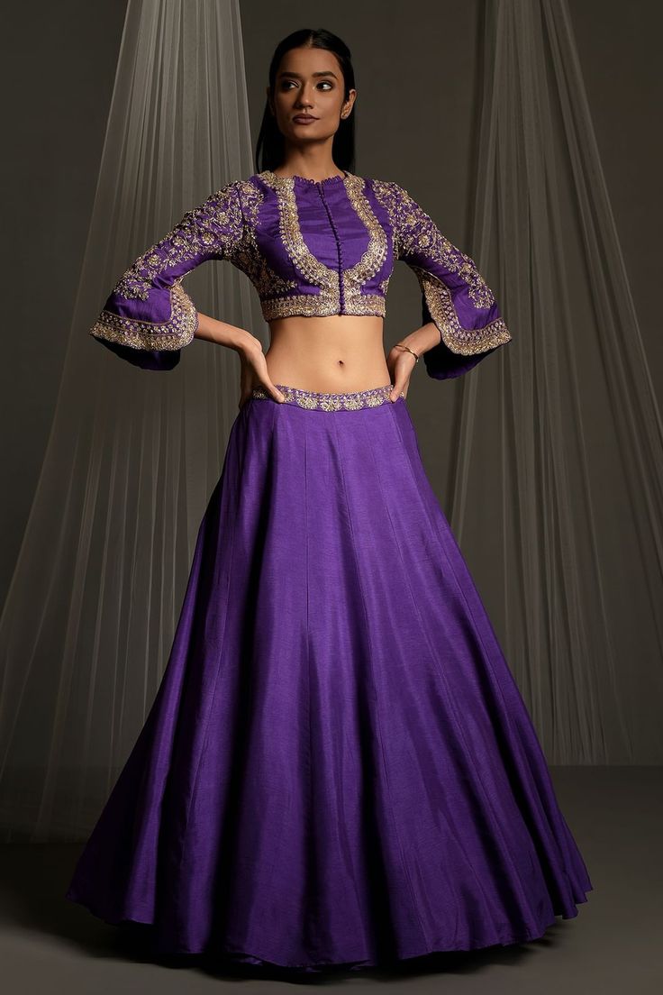 Choli Pattern, Dotti Dresses, Wedding Lehenga Designs, Lehenga Designs Simple, Fancy Sarees Party Wear, Dress Book, Lehenga Online, Blouse Designs Indian, Half Saree Designs