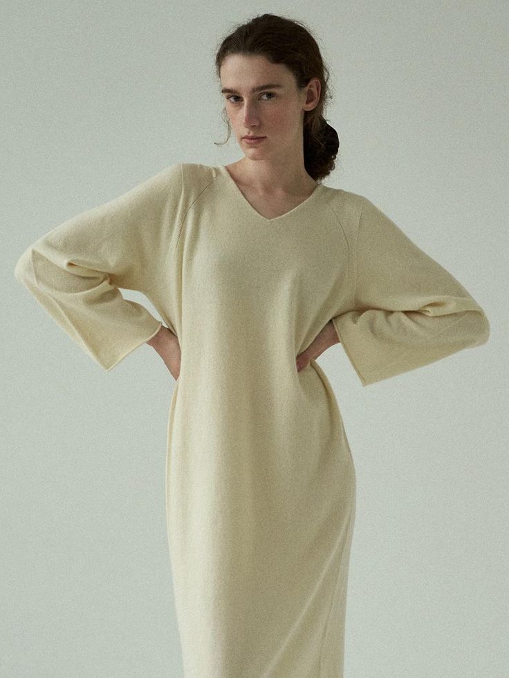 Composition : 10 cashmere, 65 wool, 25 nylonCountry of Origin : Republic of Korea Elegant Long Sleeve Cashmere Sweater Dress, Elegant Beige Sweater Dress For Winter, Elegant Cream Sweater Dress For Fall, Elegant Cashmere Dresses, Elegant Cashmere Sweater Dress For Work, Classic Beige Winter Dresses, Elegant Winter Cashmere Dress, Cream Long Sleeve Sweater Dress For Work, Cozy Cream Sweater Dress For Spring