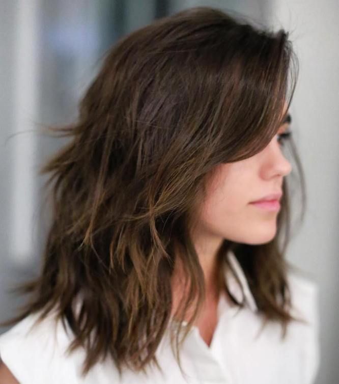 Medium Choppy Haircuts, Medium Brunette Hair, Choppy Haircuts, Medium Layered Haircuts, Medium Layered Hair, Medium Length Hair With Layers, Medium Layered, Natural Wavy Hair, Dull Hair