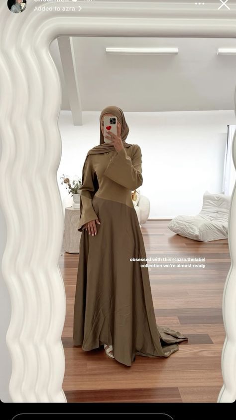 #outfits #dress #celebrity Modest Dresses Hijab, Dress Celebrity, Hijabi Fits, Modest Evening Dress, Stile Hijab, Modest Dresses Fashion, Outfits Dress, Modest Dresses Casual, Elegant Dresses Classy