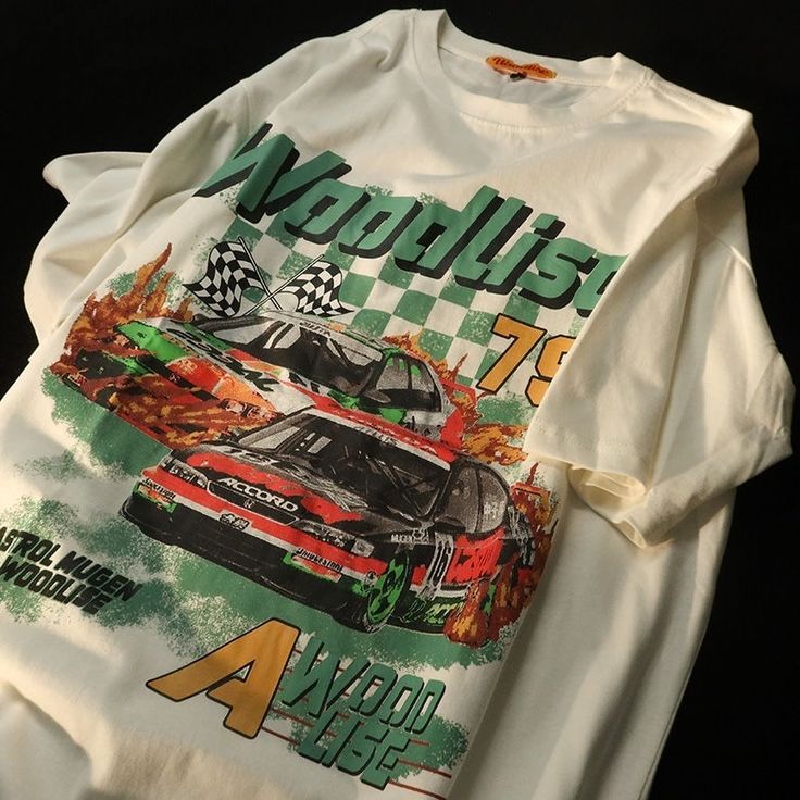 T-shirts Vintage, Classic Racing Cars, Vintage Race Car, Retro Designs, Short Sleeve Tops, Streetwear Y2k, Comfortable Tops, Vintage Racing, Racing Cars