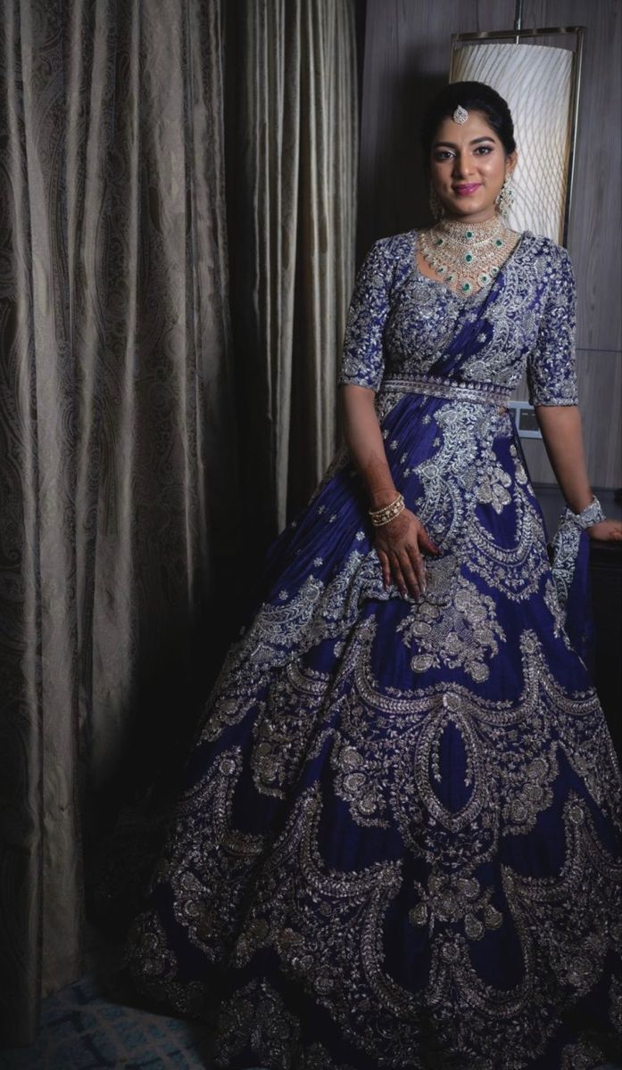 Dark Blue Indian Outfit, Jayanthi Reddy Lehenga, Jayanthi Reddy, Reception Lehengas, Bridal Lenghas, Designer Lehanga, Lehenga Blue, Marathi Wedding, Lehenga Saree Design