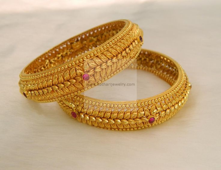 Bangles / Bracelets / Kada - Gold Jewellery Bangles / Bracelets / Kada (BG64766476-2.4) at USD 3,056.88 And EURO 2,164.48 Gold Jewellery Bangles, Jewellery Bangles, Gold Bangles Indian, Pure Gold Jewellery, Gold Bangles For Women, Gold Bangle Set, The Bangles, Bracelets Design, Antique Jewelry Indian