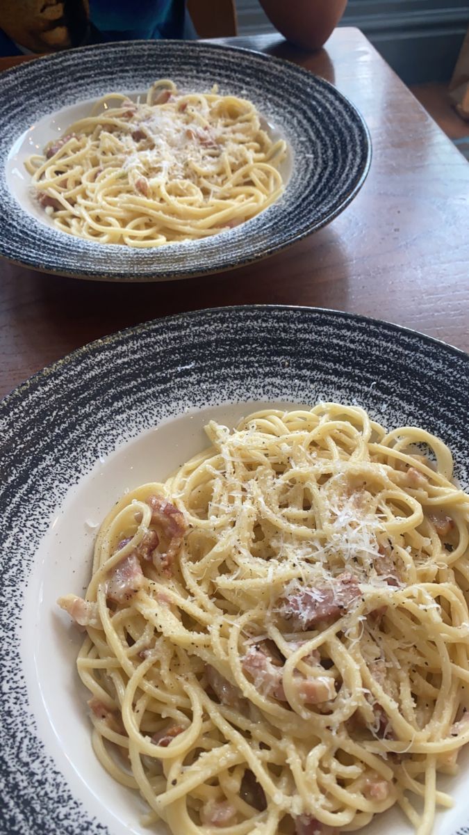 food | food inspo | italian food | pasta | scran | meal ideas | meal inspo | eat | carbonara | cheese pasta | bacon pasta | recipes | dinner date | aesthetic food | aesthetic meals | instagram feed inspo | photo inspo | feed | instagram food inspo | story inspo | girls meal ideas Spaghetti Carbonara Aesthetic, Pasta Carbonara Aesthetic, Carbonara Aesthetic, Pasta Pictures, Aesthetic Eating, Food Core, Uni Meals, Royal Food, Pasta Aesthetic