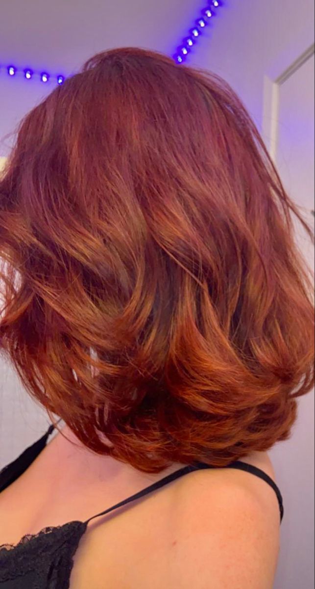 Mid Length Orange Hair, Redish Brownish Hair Short, Red Cooper Short Hair, Reddish Brown Hair Short, Auburn Hair Shoulder Length, Short Wavy Red Hair, Shoulder Length Red Hair, Cooper Red Hair, Cooper Hair