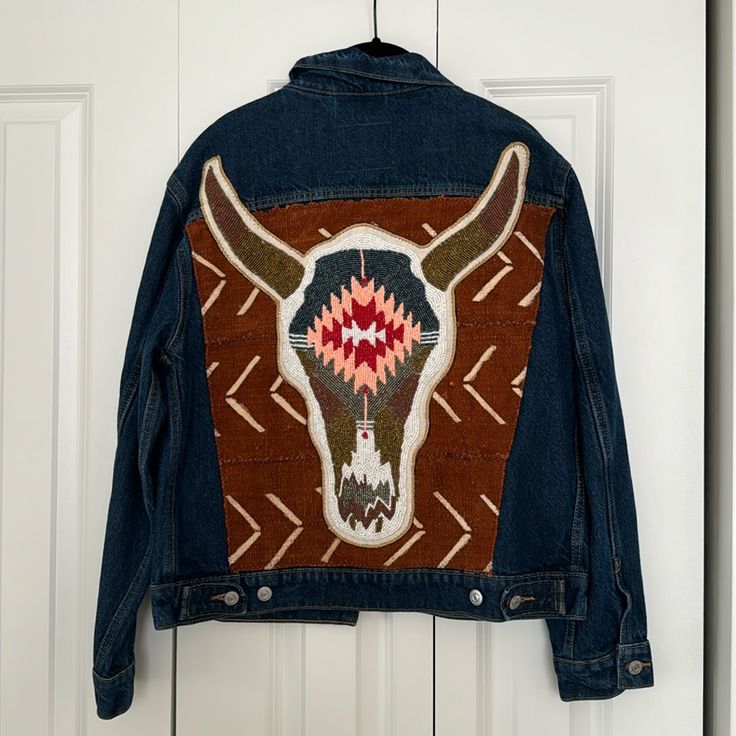 Hand Embroidered Levi’s Denim Jacket Embroidery Done By Private Artist- Not Levi’s Size M Embroidered Dark Wash Winter Outerwear, Embroidered Dark Wash Outerwear For Winter, Blue Outerwear With Embroidered Patch For Fall, Fall Blue Outerwear With Embroidered Patch, Western Blue Denim Jacket For Fall, Embroidered Dark Wash Outerwear With Long Sleeves, Embroidered Denim Blue Outerwear For Fall, Dark Wash Long Sleeve Embroidered Outerwear, Dark Wash Embroidered Long Sleeve Outerwear