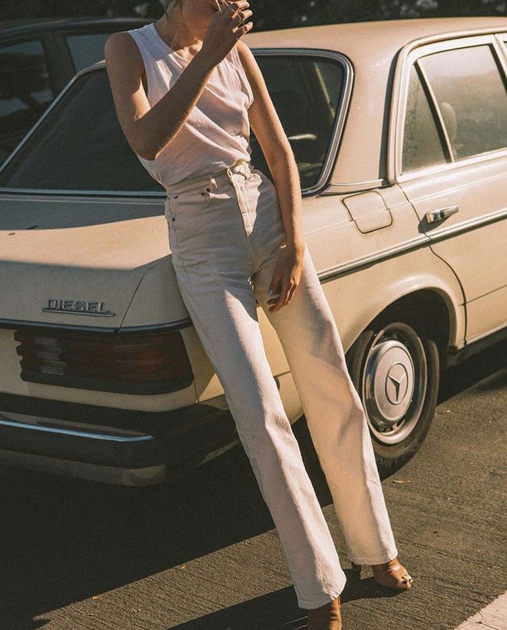 Imogene Willie, White Pants Outfit, Selvage Denim, Shotting Photo, Denim On Denim, White Car, Jacket Outfit, Paris Texas, Look Vintage