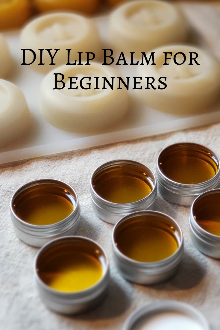 Easy recipe to make a simple Lip Balm. Great place to start! #diy #lipbalm #recipe #cleaningredients #blog #beauty #lips #beeswax Easy Lip Balm Recipe, Diy Lipbalm, Easy Lip Balm, Easy Cupcake Recipes, Beauty Lips, Lip Balm Recipes, Pot Recipes Easy, Diy Shampoo, Homemade Lip Balm