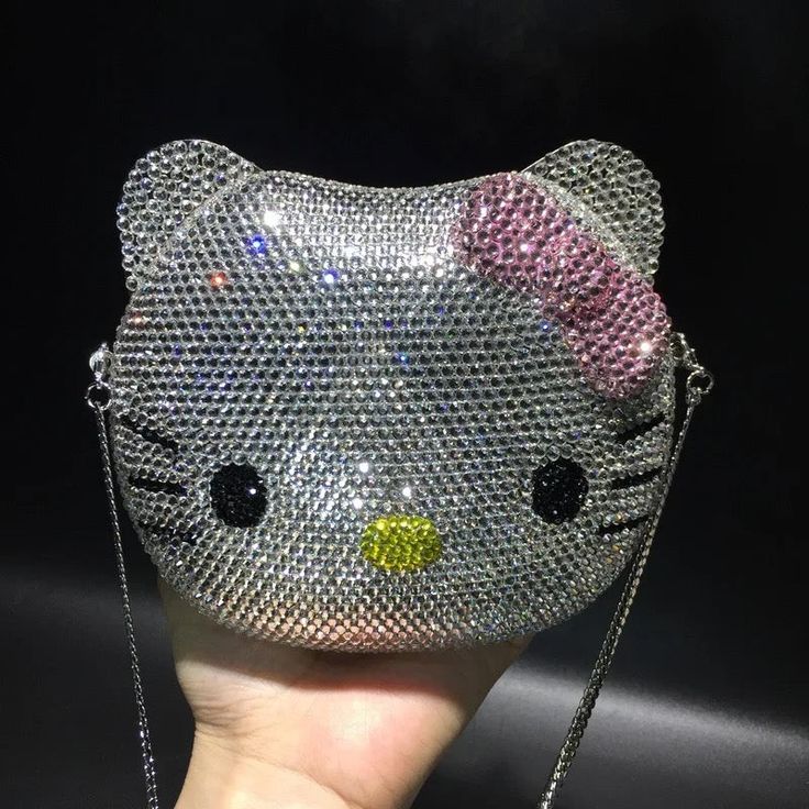 Rhinestones clutch bag pre-order takes 1-2 weeks before arrival Hello Kitty Purse, Hello Kitty Characters, Rhinestone Clutch, Hello Kitty Cartoon, Crystal Bags, Love And Co, Ladies Clutch, Evening Clutch Bag, Pink Bow