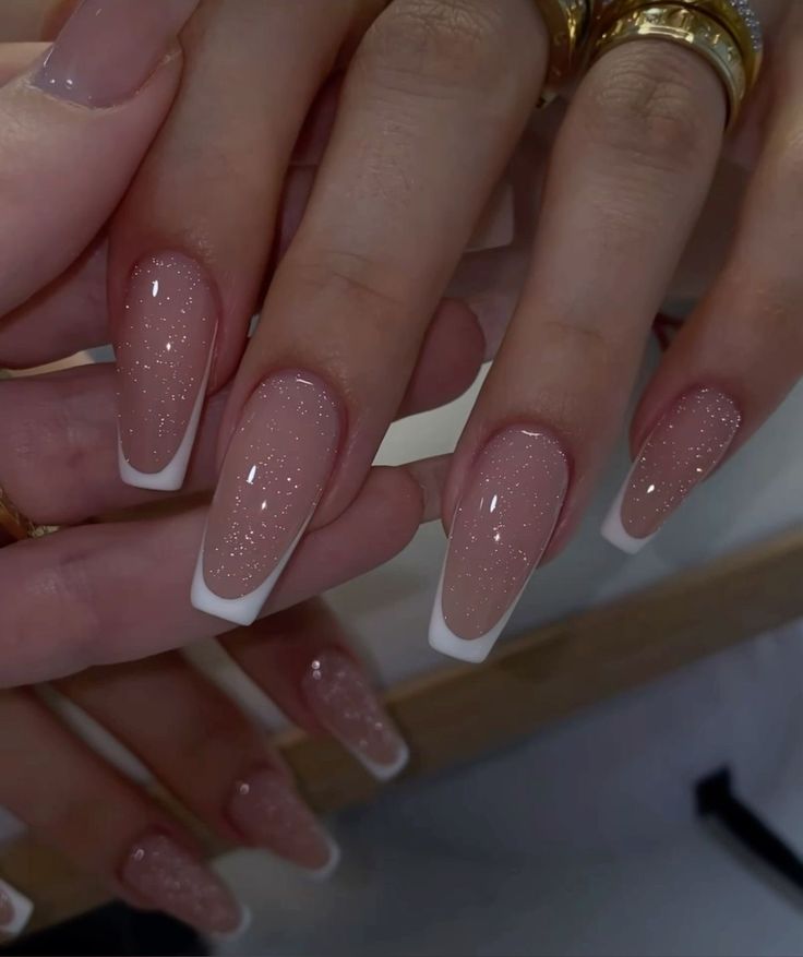 Elegant Summer Nails Almond, Sparkly Nails With French Tip, French Tip Nails With Design Glitter Ombre Art Ideas, Pink French Tip Nails Ballerina, Elegant Sparkly Nails, French Sparkly Nails, Ballerina Summer Nails, Soft Glitter Nails, Trendy Nails Ballerina