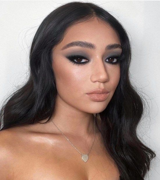 Grey Makeup Looks, Makeup Looks Inspiration, Makeup Looks To Recreate, Looks To Recreate, Gray Makeup, New Makeup Products, Dark Makeup Looks, Grey Makeup, Classy Makeup