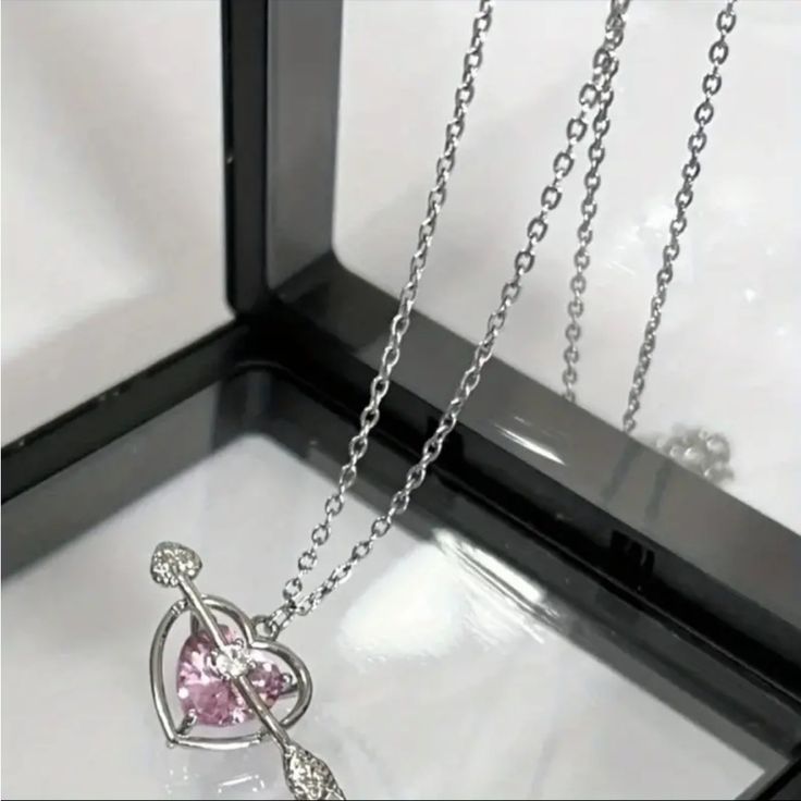 New In The Package Pink & Silver Necklace. The Material Is Metal. Pink Heart Pendant, Collar For Women, Cupid Love, Women Friendship, Chain Collar, Friendship Jewelry, Packing Jewelry, Trendy Necklaces, Collars For Women