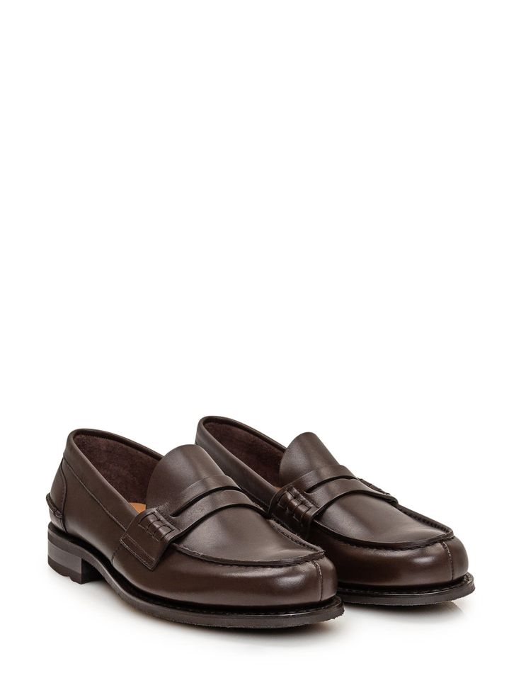 Brown loafer. Mask on the front.Composition: Outside:, 100% Leather Lining:, 100% Leather Sole:, 100% Leather Reference Size: Uk Classic Calf Leather Slip-ons With Round Toe, Derby Loafers With Leather Lining And Round Toe, Derby Round Toe Loafers With Leather Lining, Round Toe Loafers For Derby, Brown Semi-formal Loafers With Round Toe, Slip-on Brogue Detail Loafers In Calf Leather, Slip-on Loafers With Brogue Detailing In Calf Leather, Calf Leather Slip-on Loafers With Brogue Detailing, Semi-formal Brown Loafers With Leather Footbed