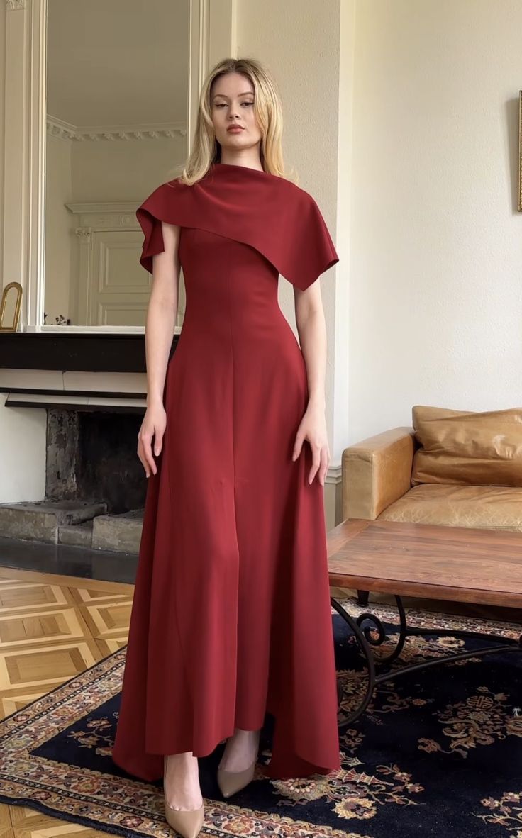 Events Dresses, Modest Dresses Fashion, Robes D'occasion, Classy Prom Dresses, Red Dresses Classy, Elegant Dresses Classy, Looks Party, Dresses To Wear, Gala Dresses