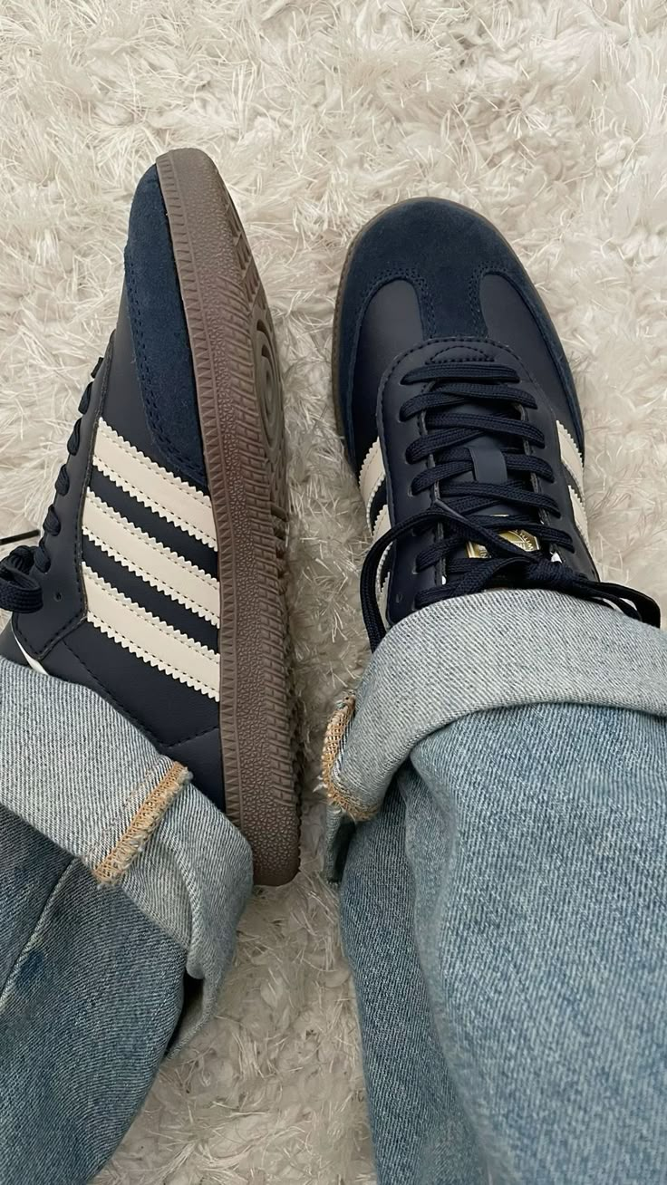 Dark Blue Samba, Samba Adidas Aesthetic, Shoes Adidas Samba, Adidas Samba Navy Blue, Dark Blue Sambas, Samba Navy Blue, Navy Blue Sambas Outfit, Navy Blue Sambas, Navy Sambas