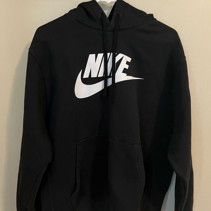 New* Store Quality. (Only Tried On In Store Never Worn Else Where) No Stains, Markings, Or Cuts As The Item Is Brand New. Xl But Fits Like A Large. Nike Fleece Hoodie With Logo Print, Nike Hoodie With Letter Print, Nike Hoodie With Logo Print For Fall, Nike Long Sleeve Hoodie With Logo Print, Nike Fleece Hoodie With Letter Print, Fleece Hoodie With Logo Print, Fleece Long Sleeve Hoodie With Logo Print, Long Sleeve Fleece Hoodie With Logo Print, Nike Black Hoodie Top