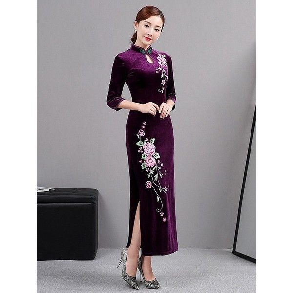 Long Sleeve Purple Dress, Velvet Dress Long Sleeve, Moda China, Qun Kwa, Broderie Dress, Purple Long Sleeve Dress, Salwar Neck Designs, Vietnam Dress, Purple Day