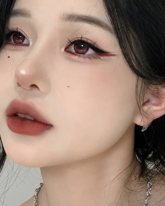 Doll Eye Makeup, Cute Eye Makeup, Korean Eye Makeup, Makeup Artist Tips, Ulzzang Makeup, Ethereal Makeup, Red Makeup, Pinterest Makeup, Makijaż Smokey Eye