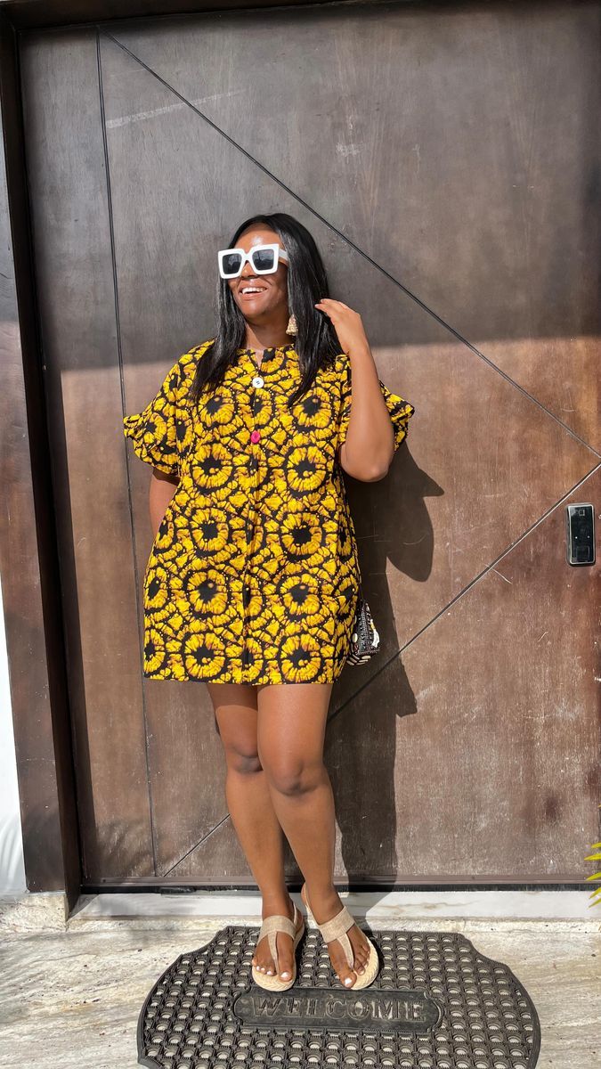 Casual African Print Dresses, Fitted Ankara Dress Styles, Ankara Dress Styles For Church 2024, Ankara Short Gown Style 2024, Rich Auntie Outfits, Short Ankara Dresses Classy, Short Gown Styles For Material, Ankara Shift Dress, Chitenge Outfits