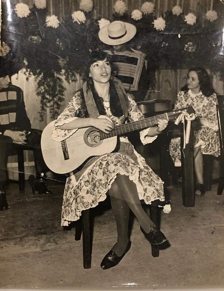 Isabel Parra Berlín, 1962 Atrás, Violeta Tres R, Family Tree Research, Irish Travellers, Lost Lands, Jewish Culture, Flamenco Dancers, Historical Art, People Of The World, Black And White Photographs