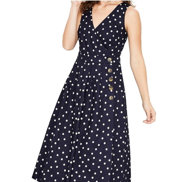 Boden Arwen Midi Wrap Dress. Navy Blue With White Polka Dots. Nwt Date Night Fashion, Fall Wardrobe Essentials, Boden Dress, Prom Looks, Cotton Linen Dresses, Midi Wrap Dress, Wrap Midi Dress, Office Dresses, Size 8 Dress