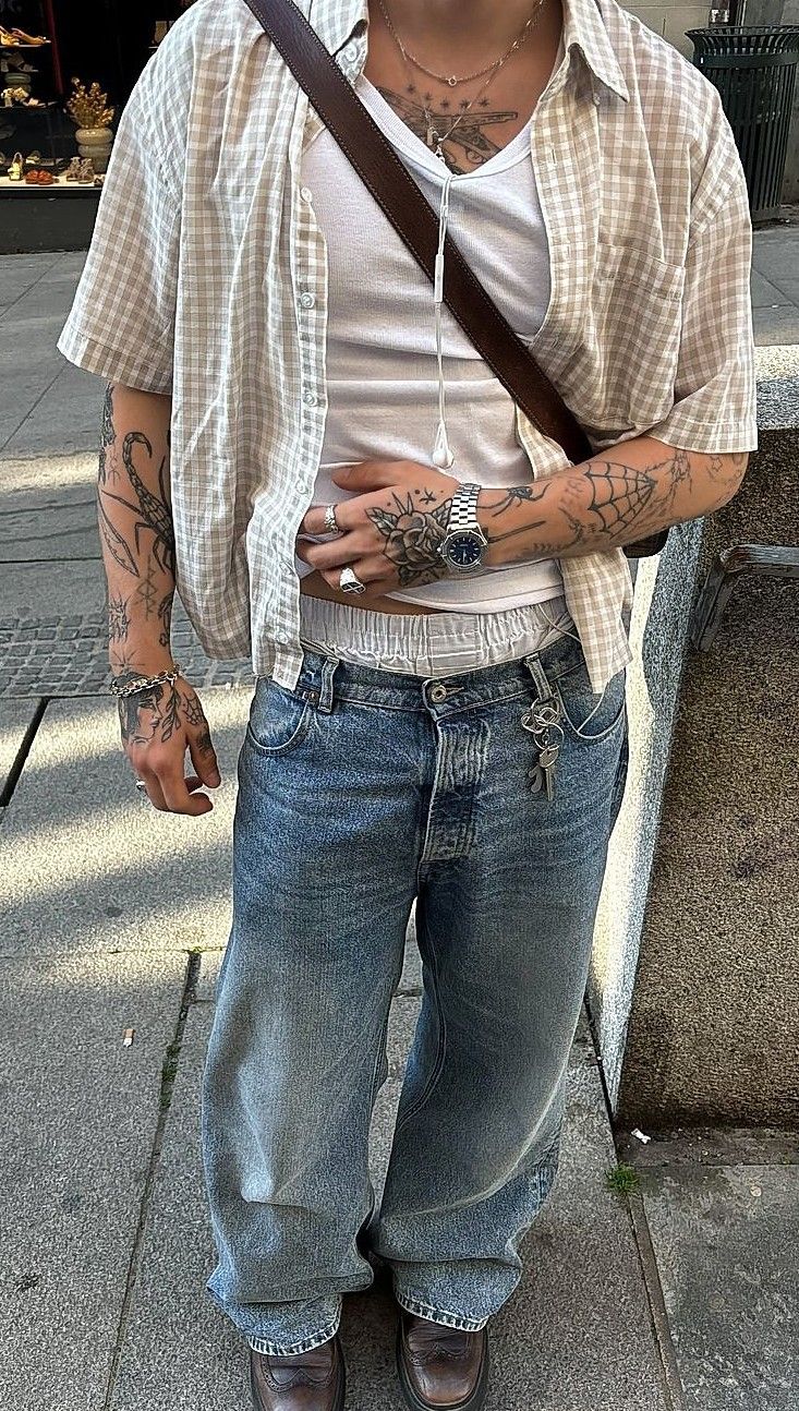 Streetwear Button Up Shirt, Men Flannel Outfits, Vintage Outfits Men, Shirt Outfit Men, Street Fashion Men Streetwear, Guys Clothing Styles, Fits Clothes, Mens Outfit Inspiration, 7 Hours