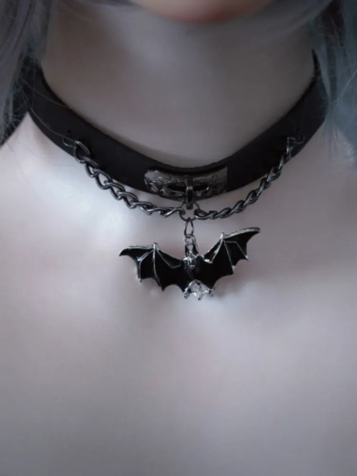 Bat Pendant Black PU Choker Gothic Accessories Necklaces, Goth Necklace Aesthetic, Goth Lolitas, Black Goth Aesthetic, Goth Accessories Jewellery, Chokers Aesthetic, Accesorios Dark, Goth Collar, Imp Oc