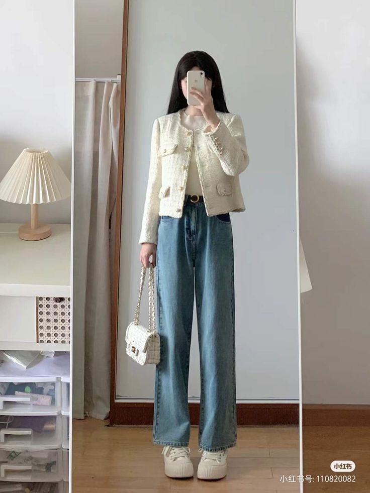 Raining Season Outfit, Minimalistic Korean Fashion, Spring In Korea Outfit, Korean Tweed Outfit, Korea Spring Outfit, Korean Outfits Elegant, Tweed Cardigan Outfit, Crop Top Jacket Outfits, Style Korea Casual