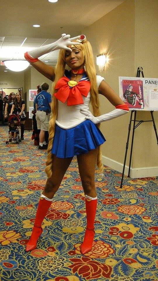 Character: Sailor Moon Cosplayer: Bunny Native Series: Sailor Moon Sailor Moon Halloween Costume, Moon Halloween Costume, Sailor Moon Halloween, Black Cosplayers, Sailor Moon Costume, Moon Costume, Powerpuff Girls Characters, Cosplay Ideas Women, Moon Cosplay