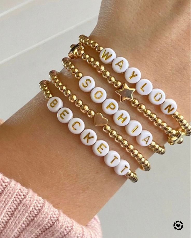 Beaded Letter Bracelets, Beaded Bracelets Gold, Bracelets Stacking, Beaded Name Bracelet, Word Bracelets, Letter Bracelets, Initial Bracelets, Homemade Bracelets, Name Bracelets