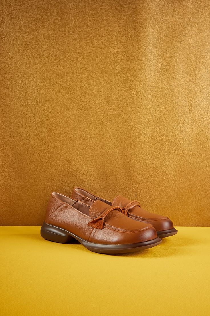 Introducing our Rumour Has It Simple Your Way Leather Loafer! Comfort and style come together in these classic brown loafers. Made from high-quality leather, these loafers are perfect for any occasion. Step out in confidence and take on the day with ease. Simplify your style with our Simple Your Way Leather Loafers. 0.98" heel Pull-on Leather upper Leather lining Leather footbed Rubber sole Brown Mary Janes, Reindeer Headband, Rumor Has It, Brown Loafers, Classic Brown, Pocket Jacket, Daily Dress, Dress Jewelry, Metal Buttons