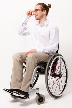 Wheelchair Fashion, People Cutout, Cut Out People, Photo Elements, People Png, Model Sketch, Wheel Chair, Adaptive Clothing, Photoshop Images