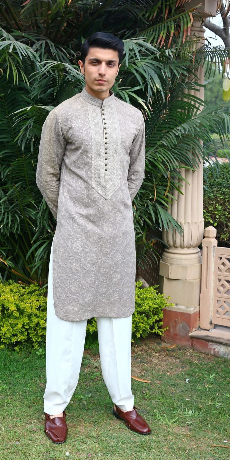 Kurta Dising Man, Phatani Kurta For Men Design, Plane Kurta For Men, Jants Kurta Style, Kurte Pajame Design For Men, Kurta Design For Wedding, Pakistani Kurta Designs For Men, Men’s Kurta Design, Kurtha Designs Latest Mens