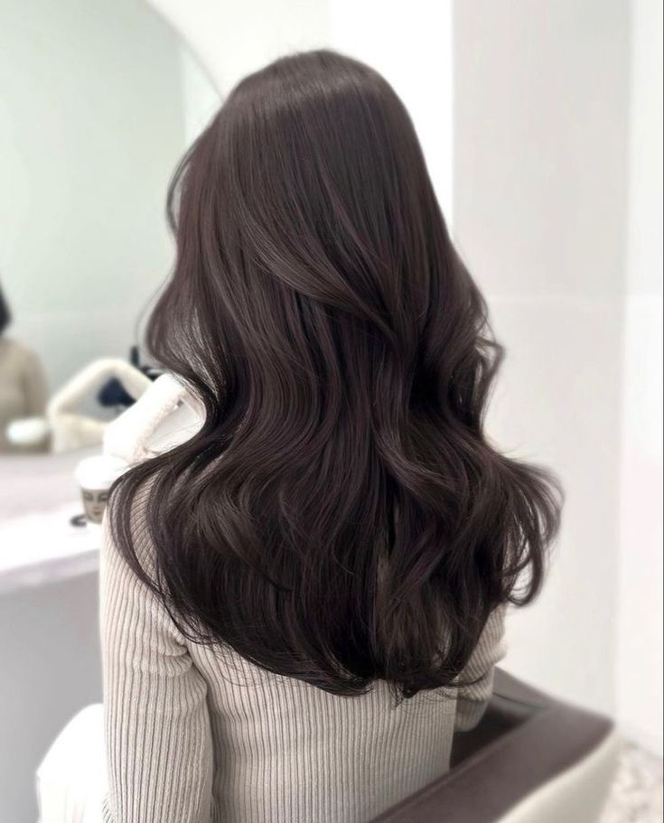 Dark Chocolate Brown Hair Cool Tones, Chocolate Brown Hair Korean, Brown Cool Tone Hair, Dark Brown Hair Asian, Muted Brown Hair, Dark Espresso Hair Color, Ashy Dark Brown Hair, Korean Brown Hair, Dark Ash Hair Color