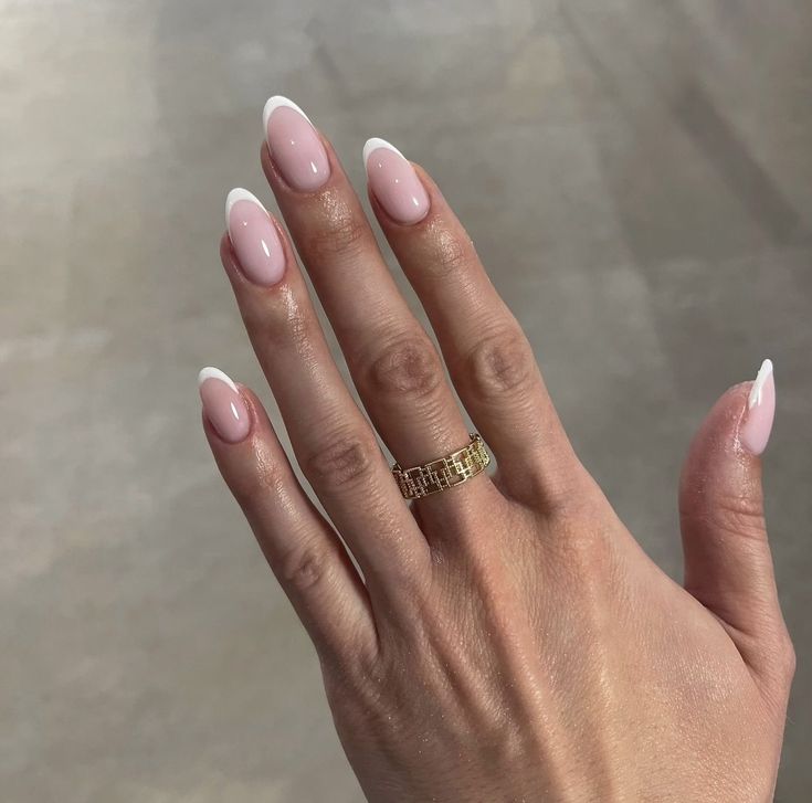 Almond French Gel Nails, Fine Line French Tip Nails, Oval Nails French, Casual Nails, Work Nails, Oval Nails, Neutral Nails, Fire Nails, Chic Nails