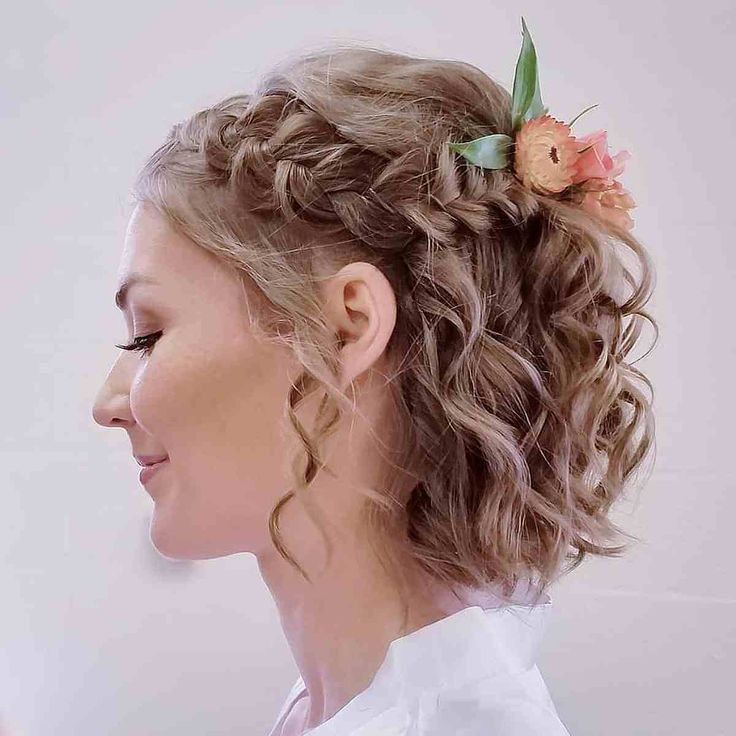 Hairstyles For Short Hair Wedding, Curly Bridal Hair, Easy Hairstyles For Short Hair, Short Bridal Hair, Short Hair Wedding, Short Hair Bride, Curly Wedding Hair, Elegant Wedding Hair, Wedding Hair Ideas