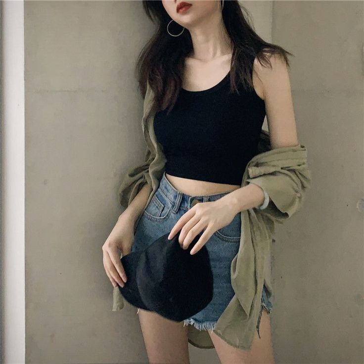 Black Sleeveless Bodysuit, Tight Crop Top, T Shirt Branca, Cotton Camisole, Middle Age Fashion, Neck Women, Summer Crop Tops, Top Streetwear, Top Outfit