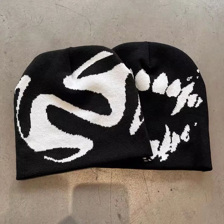 Introducing our Goth Beanie Hat: Tooth Knitted Y2K Streetwear. Made with soft. high-quality material. this hat will keep you warm and stylish all winter long. Stand out from the crowd with its unique design featuring a large tooth patch. Perfect for the modern goth or streetwear enthusiast. SPECIFICATIONS Department Name: ADULT Item Type: Skullies & Beanies Pattern Type: Print Model Number: Knitting Beanies Hat Style: Casual Material: POLYESTER Place Of Origin: China (mainland) Feature: Keep warm Goth beanie hat Applicable Scene: Casual Release Date: Winter2022 Applicable Season: Four Seasons CN: Guangdong Origin: Mainland China Gender: Unisex Choice: yes semi_Choice: yes Our clothing features an inspired designer print. offering a similar aesthetic without being an original design. Goth Beanie, Knitting Beanies, Tooth Caps, Teeth Caps, Modern Goth, Streetwear Winter, White Beanies, Women Hat, Hat Knitting