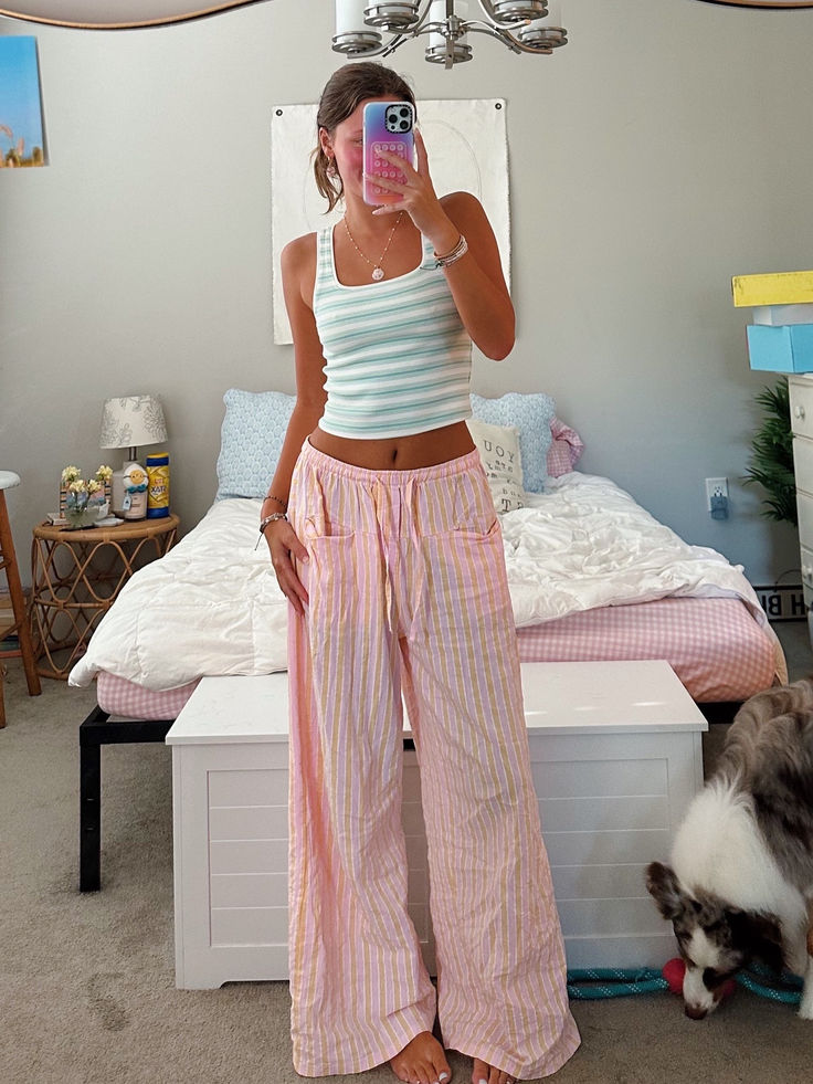 Free People Outfits Aesthetic, Pants American Eagle, Clothing Wishlist, American Eagle Outfits, Style Bundle, Main Squeeze, 10th Grade, Casual Preppy Outfits, Beach Outfits