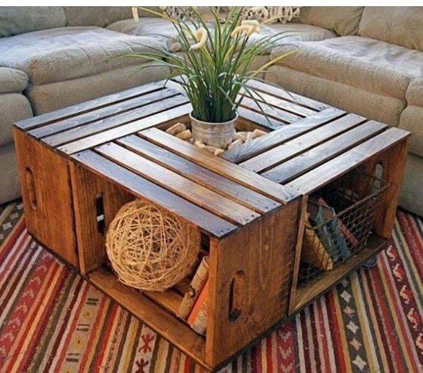 several pictures of different types of furniture made out of pallets