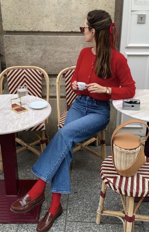 Casual Chique Stijl, Red Knit Cardigan, Chique Outfit, Look Jean, Winter Mode, Cardigan Outfits, Red Outfit, Cardigan Fashion, Autumn Outfit