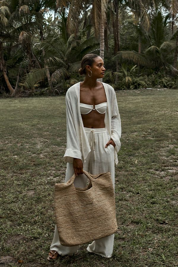 Straw Bag Outfit, Bali Fits, Bali Outfits, Bali Outfit, Tulum Outfits, Purse Outfit, Monday Swimwear, Resort Wear For Women, Bali Fashion