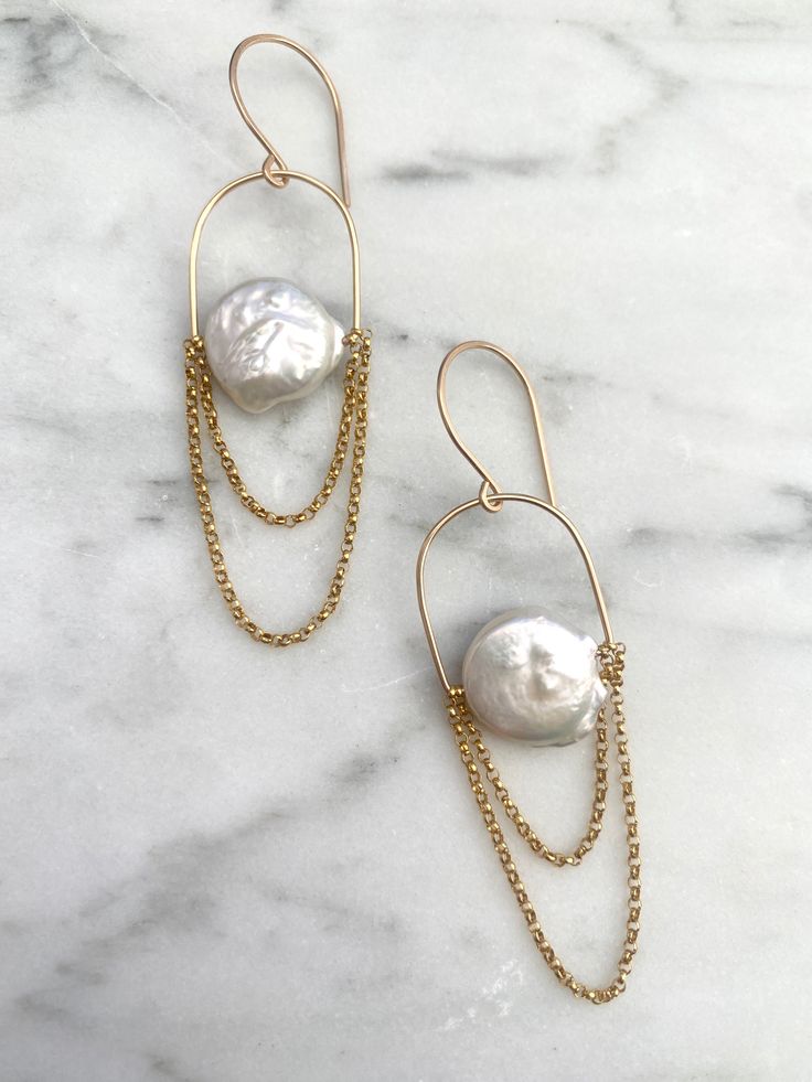 Emerge – Kassi Grunder Beaded Pearl Earrings, Chandelier Earings, Drilling Glass, Handmade Pearl Jewelry, Feel Like A Princess, Diy Jewlery, Metalsmithing Jewelry, Beaded Jewlery, Earrings Handmade Dangle