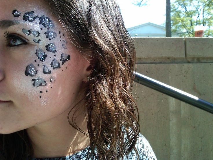 snow leopard face paint - Google Search Face Paint Leopard, Snow Leopard Face Paint, Leopard Face Paint, Leopard Makeup Halloween, Family Themed Halloween Costumes, Cat Halloween Makeup, Leopard Halloween, Leopard Makeup, Full Lace Front Wigs