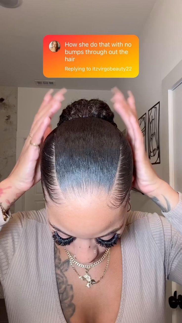 ProtectiveStyles | Love this version of the slick/sleek bun. 😍😍@_lalaronay | Save 4 Later #protectivestyles #naturalhair #hairbun | Instagram Natural Hair Ponytail, Cabello Afro Natural, Natural Hair Bun Styles, Sleek Ponytail Hairstyles, Black Ponytail Hairstyles, Quick Natural Hair Styles, Hair Scarf Styles, Sleek Bun, Girls Natural Hairstyles