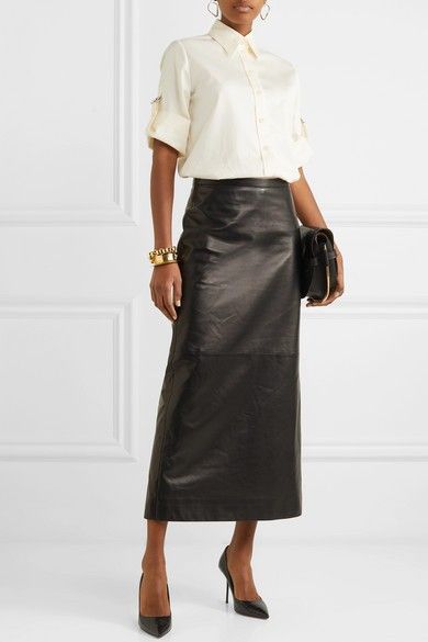 Valentino Skirt, Givenchy Shirt, Laura Lombardi, Midi Skirt Outfit, Corporate Fashion, Smart Outfit, Professional Wardrobe, 60 Fashion, Work Wear Women